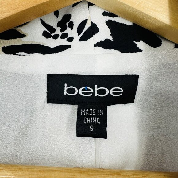 Bebe Safari Chic Neutral Leopard Print Cropped Shawl Collar Blazer Jacket Size S - Picture 6 of 9